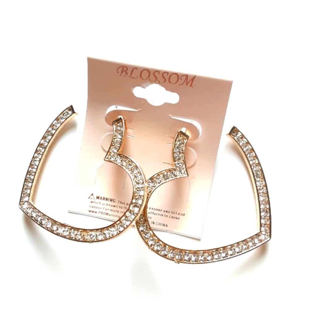 Blossom Gold Heart Hoop Earrings